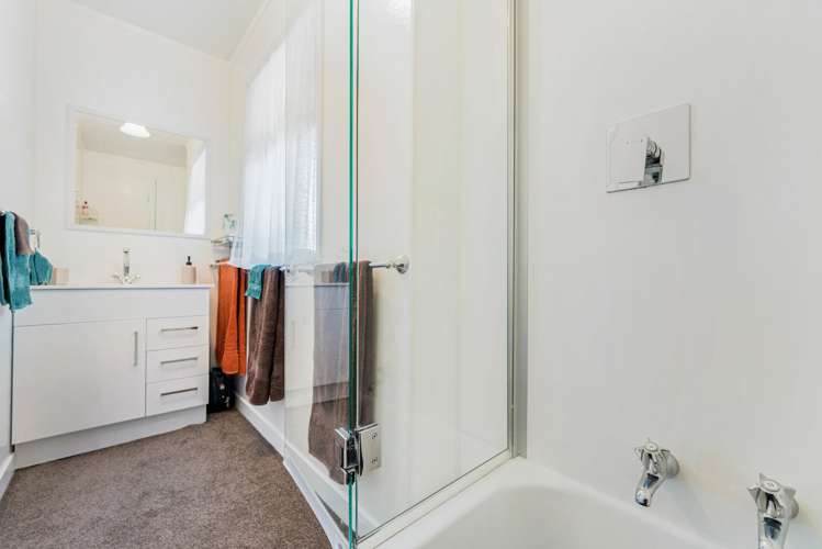 27 Faith Bullock Place New Lynn_7