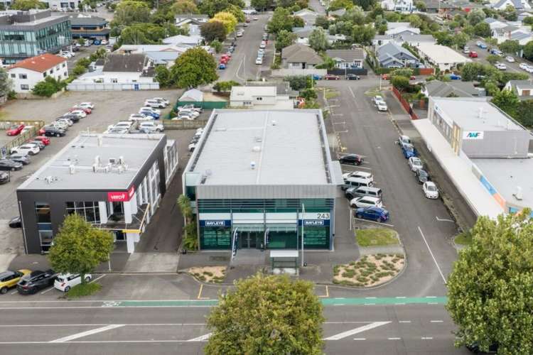 243 Broadway Avenue City Centre_19