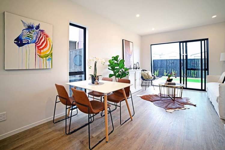 31 Kiato Lane Flat Bush_13