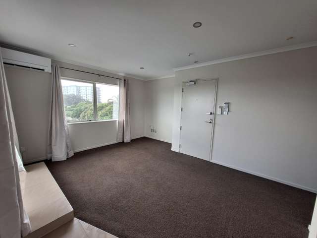4/4 Wallson Crescent 1832_3
