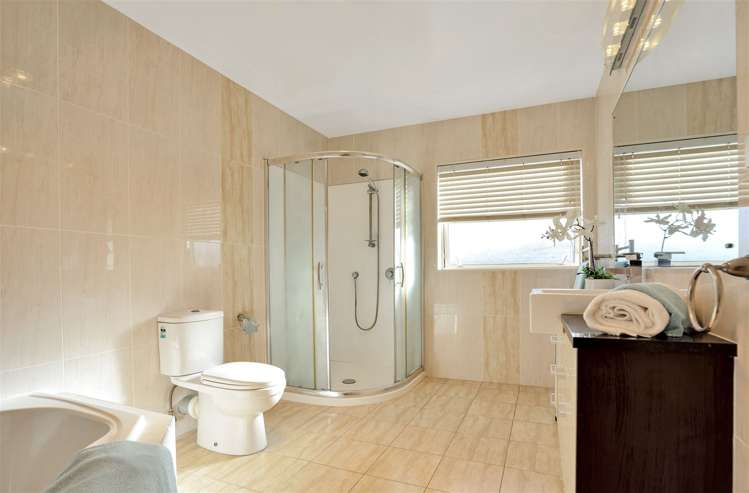 12 Bilancia Place Flat Bush_14