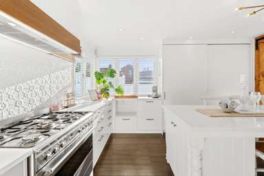 1047 Whangaparaoa Road_4