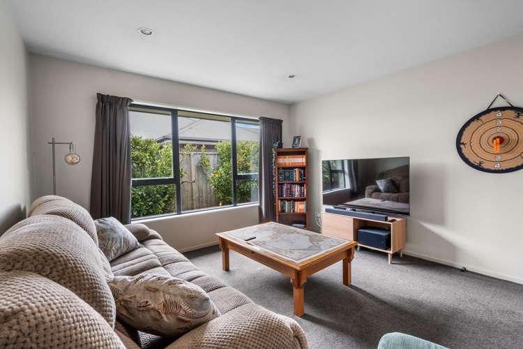 38 Little Oaks Drive Yaldhurst_12