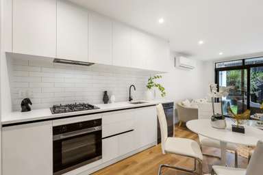 2/42b Arthur Street_4