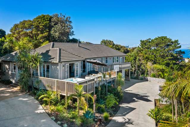 89 Roberts Road Matakatia_1