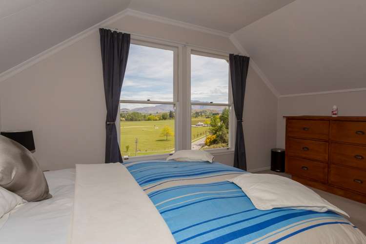 6 Derby Street Arrowtown_24