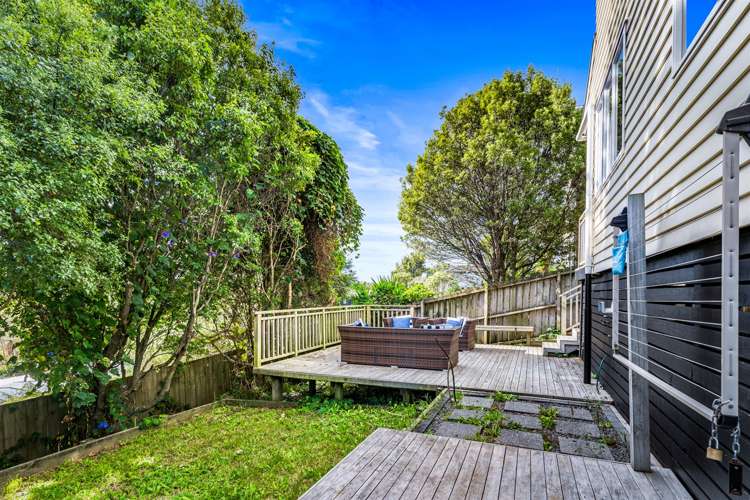 23c Jelas Road Red Beach_17