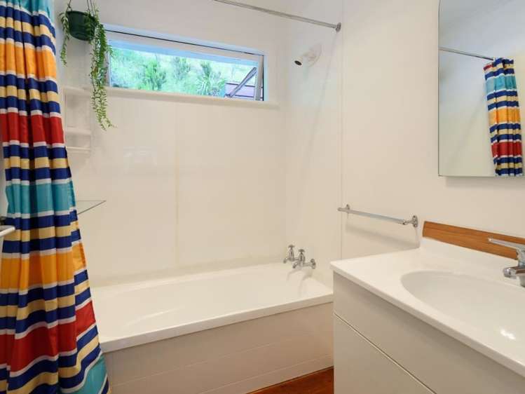 285 Happy Valley Road Owhiro Bay_10