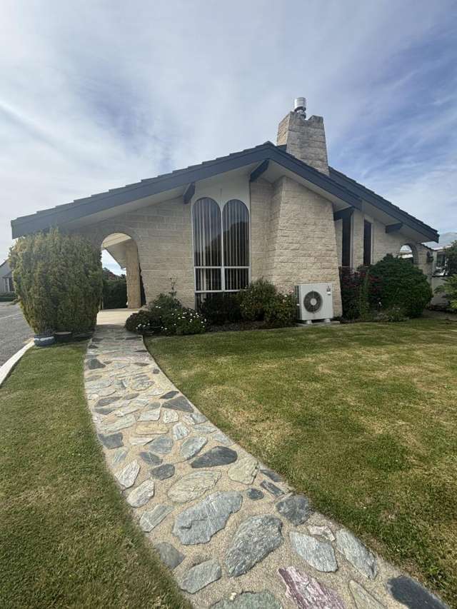 Family living on Taward