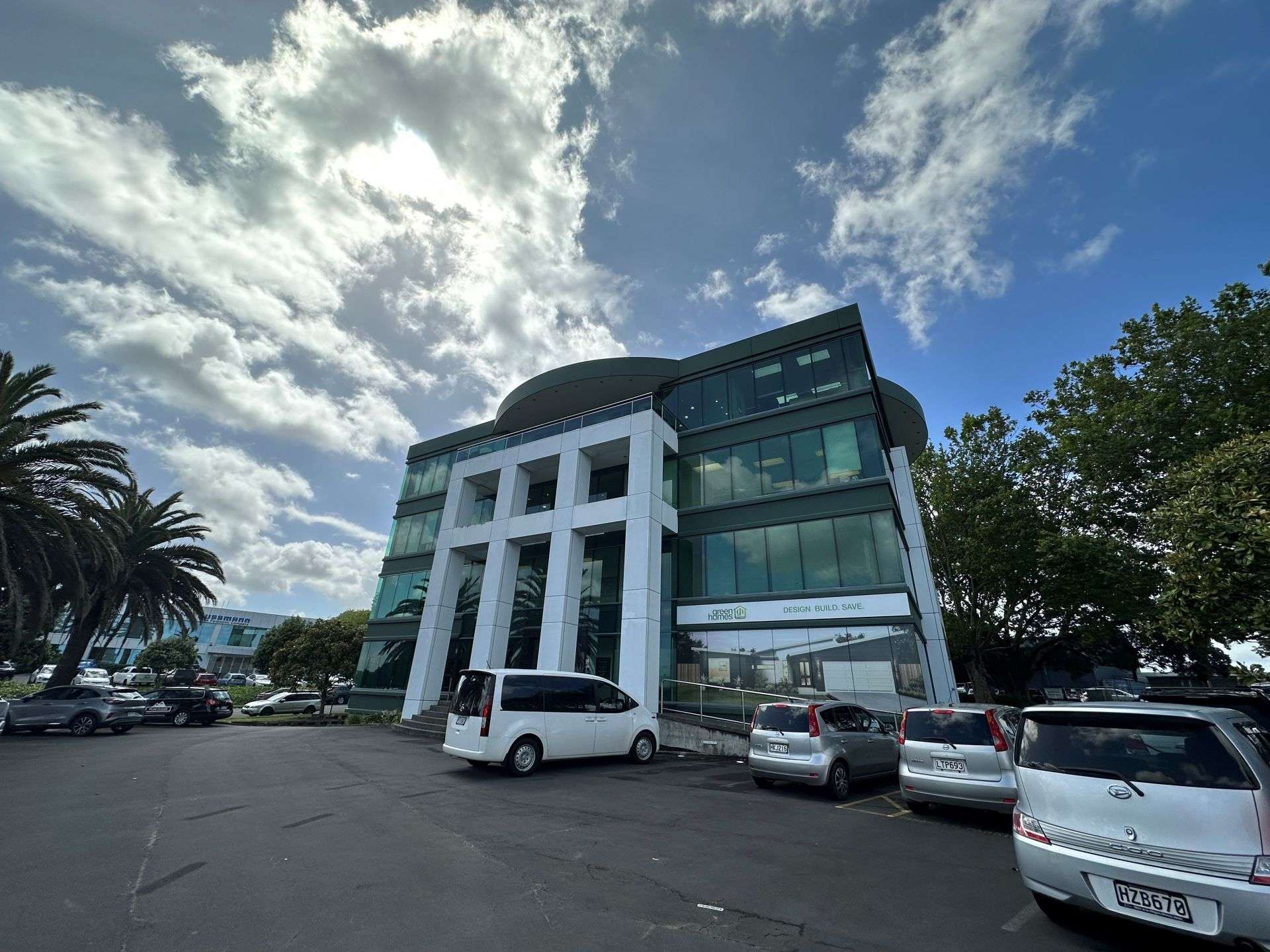 Part Level 2/15B Vestey Drive Mount Wellington_0