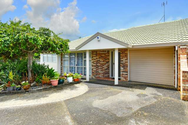 3/7 Saints Court Manurewa_1