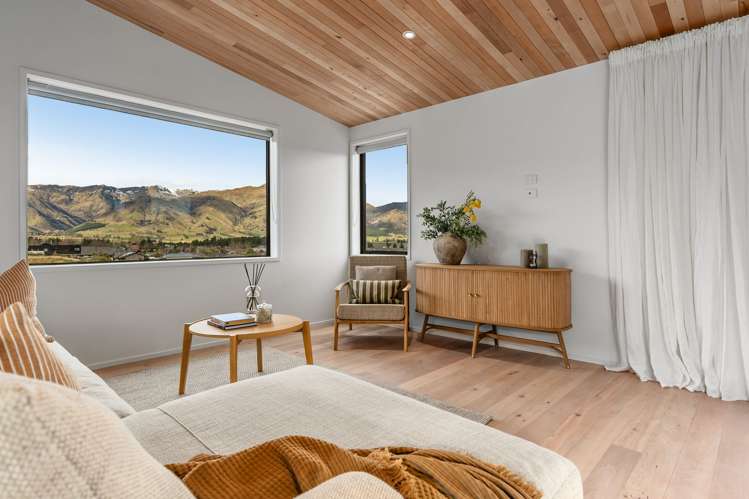 33 Tomtit Crescent Lake Hawea_5