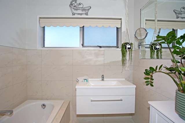 55 Sandspit Road Waiuku_4