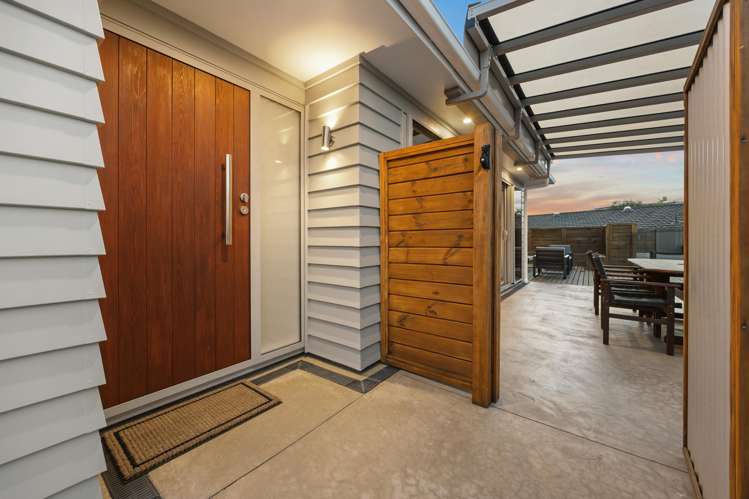 8 Rachael Place Farm Cove_34