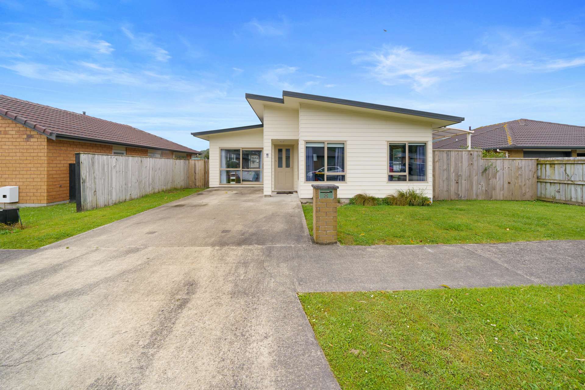 8 Fraser Colman Grove Wainuiomata_0