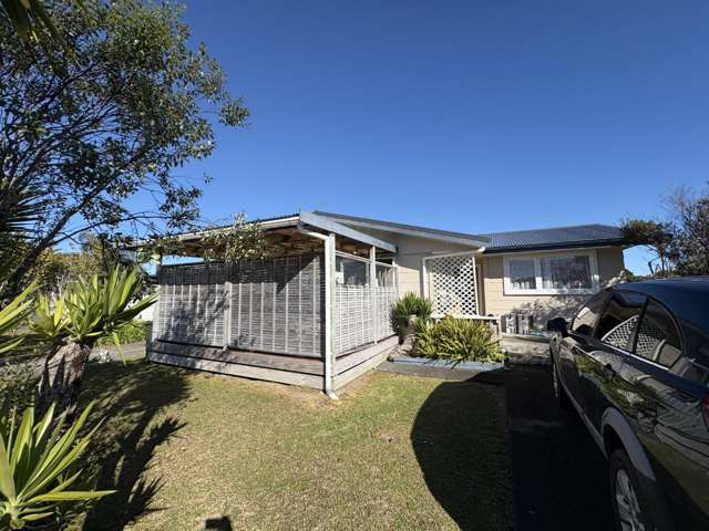40 Beazley Crescent 2033_1