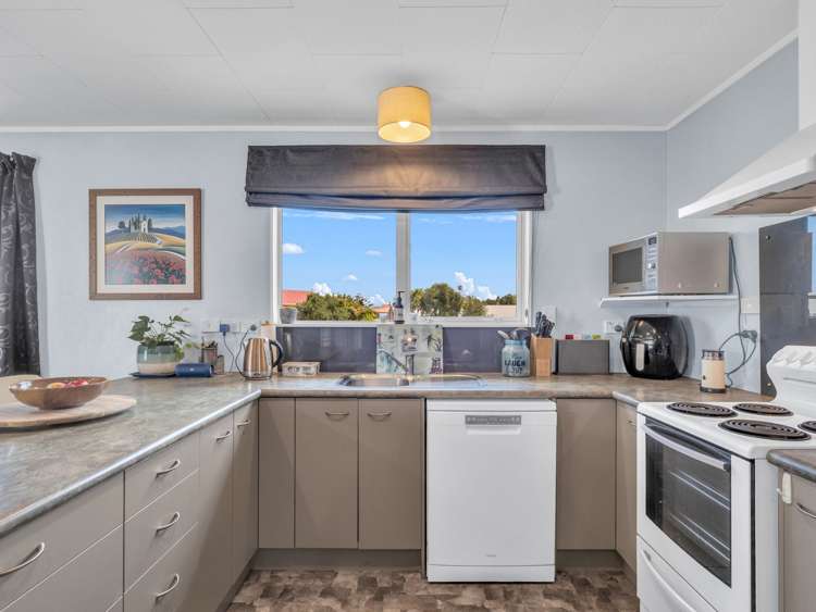 23 Matakane Street Waitarere Beach_9