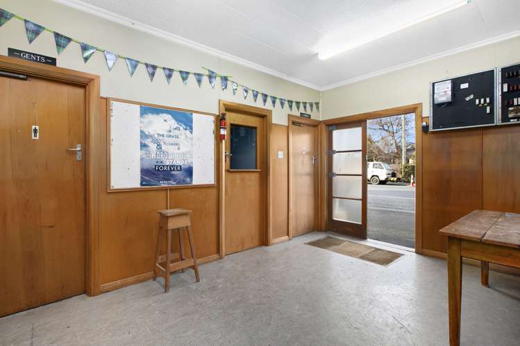 16 Holyhead Street Outram_1