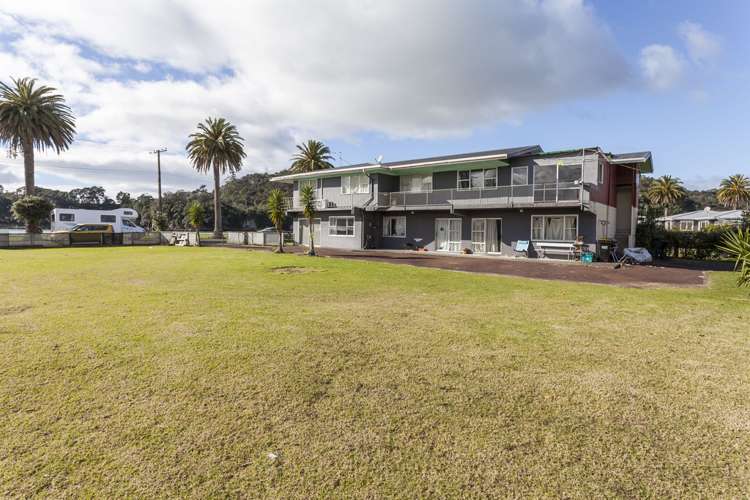 16 The Esplanade Tairua_12