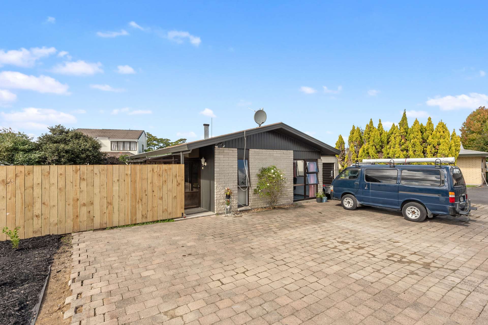 261 Te Rapa Road Beerescourt_0