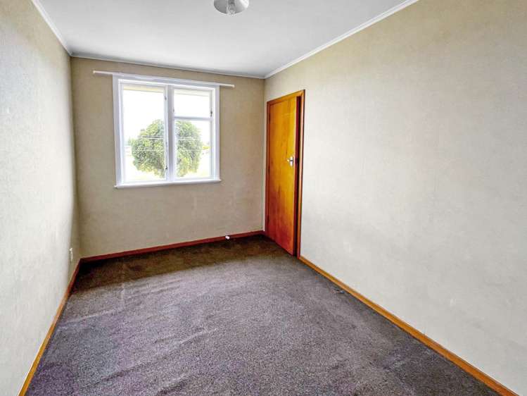 4 Devon Crescent 10985_5