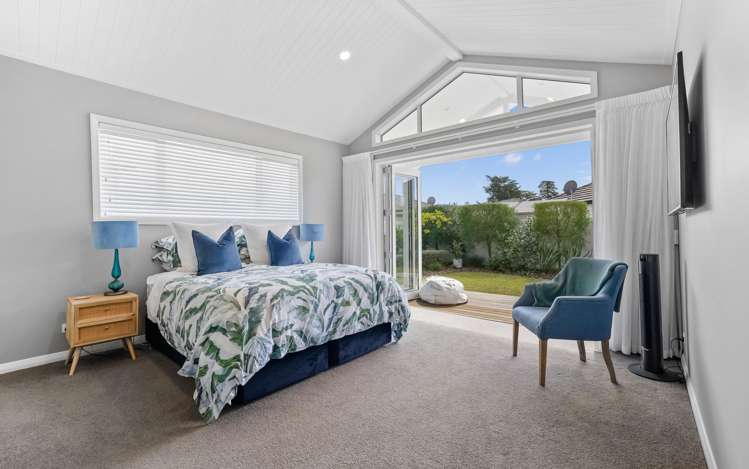 8 Waitemata Drive One Tree Point_24