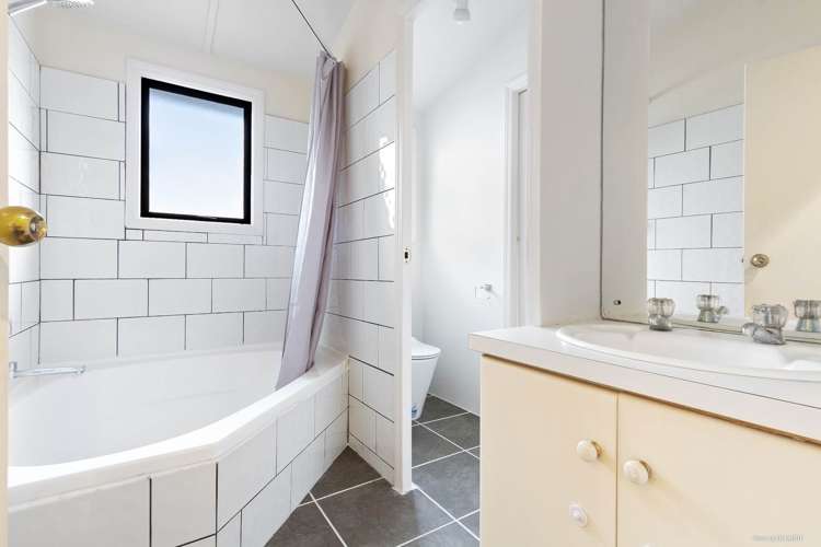 1/39 Waimumu Road Massey_9