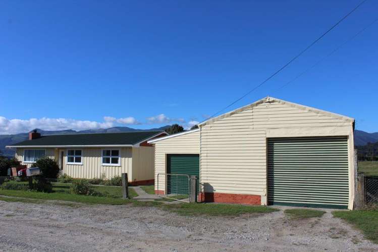 653 Long Plain Road Takaka_19