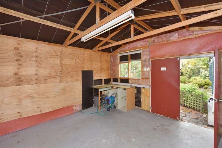 42 Woodend Road Woodend_16