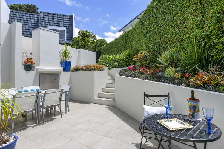 5/212 Hurstmere Road Takapuna_6