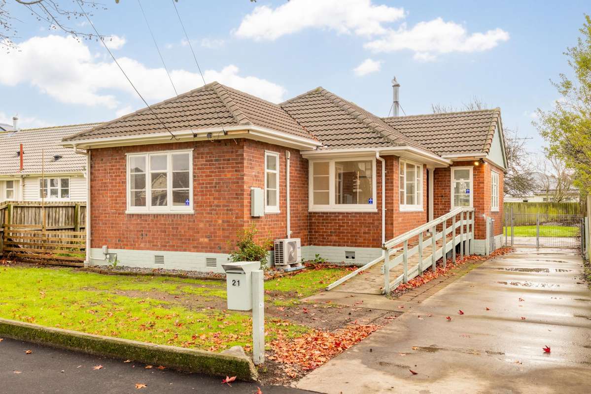 21 Dobson Street_0