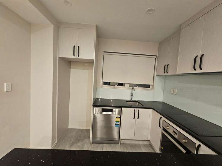 2/49 Arawa Street New Lynn_7