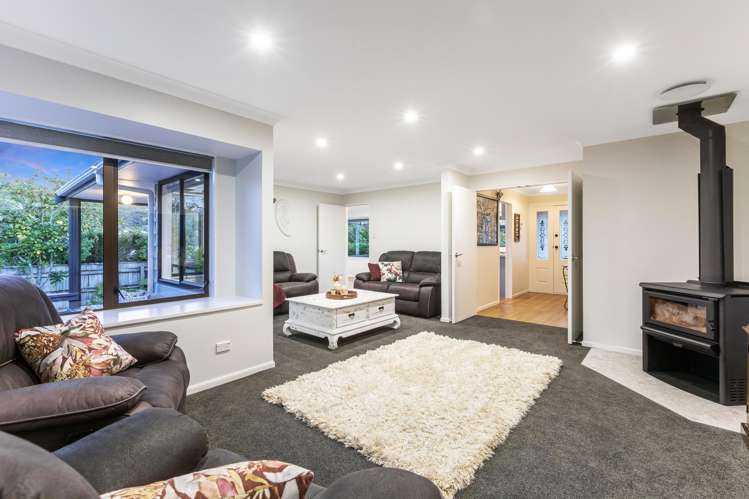 15 King Charles Drive Kingsley Heights_6