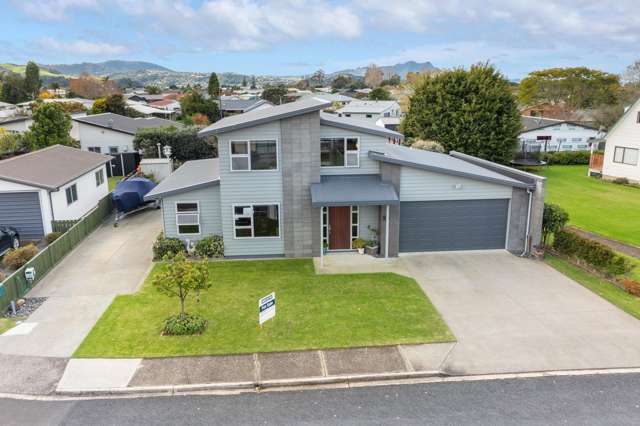 Contemporary family home