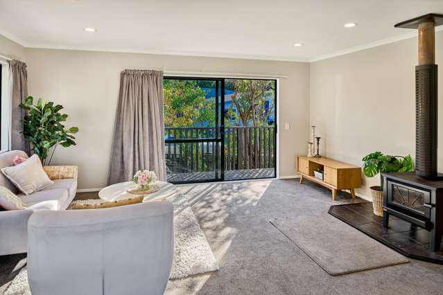 3 Makora Grove Paremata_3