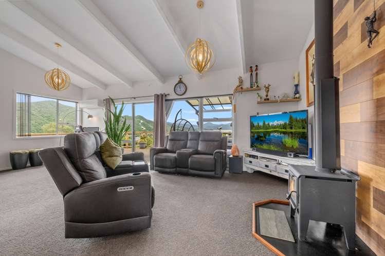 32 Moana View Road Waikawa Bay_16