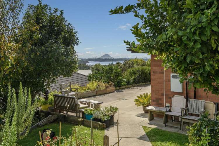 49 Orion Drive Welcome Bay_11