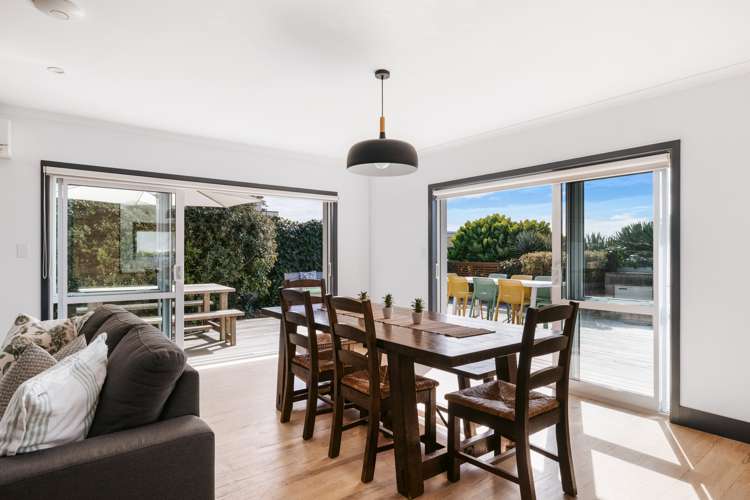 2/203 Oceanbeach Road Mount Maunganui_5