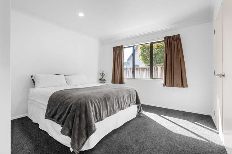 7 Roderick Place Rototuna_14