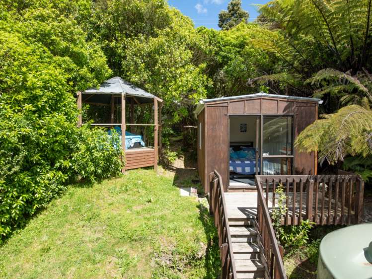 742 Queen Charlotte Drive Havelock_14