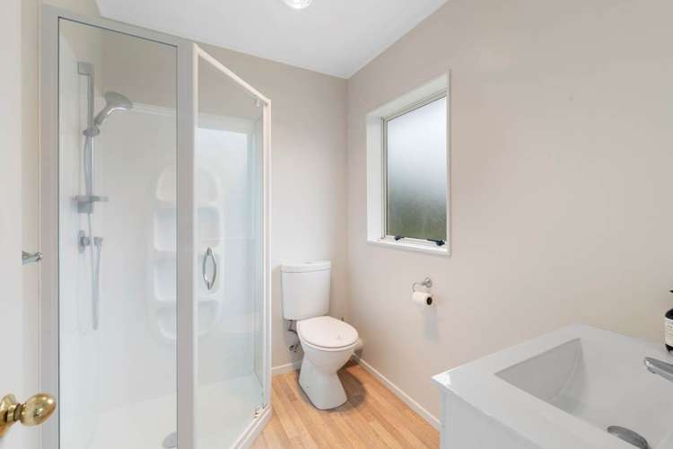 96 Glenross Drive Wattle Downs_8