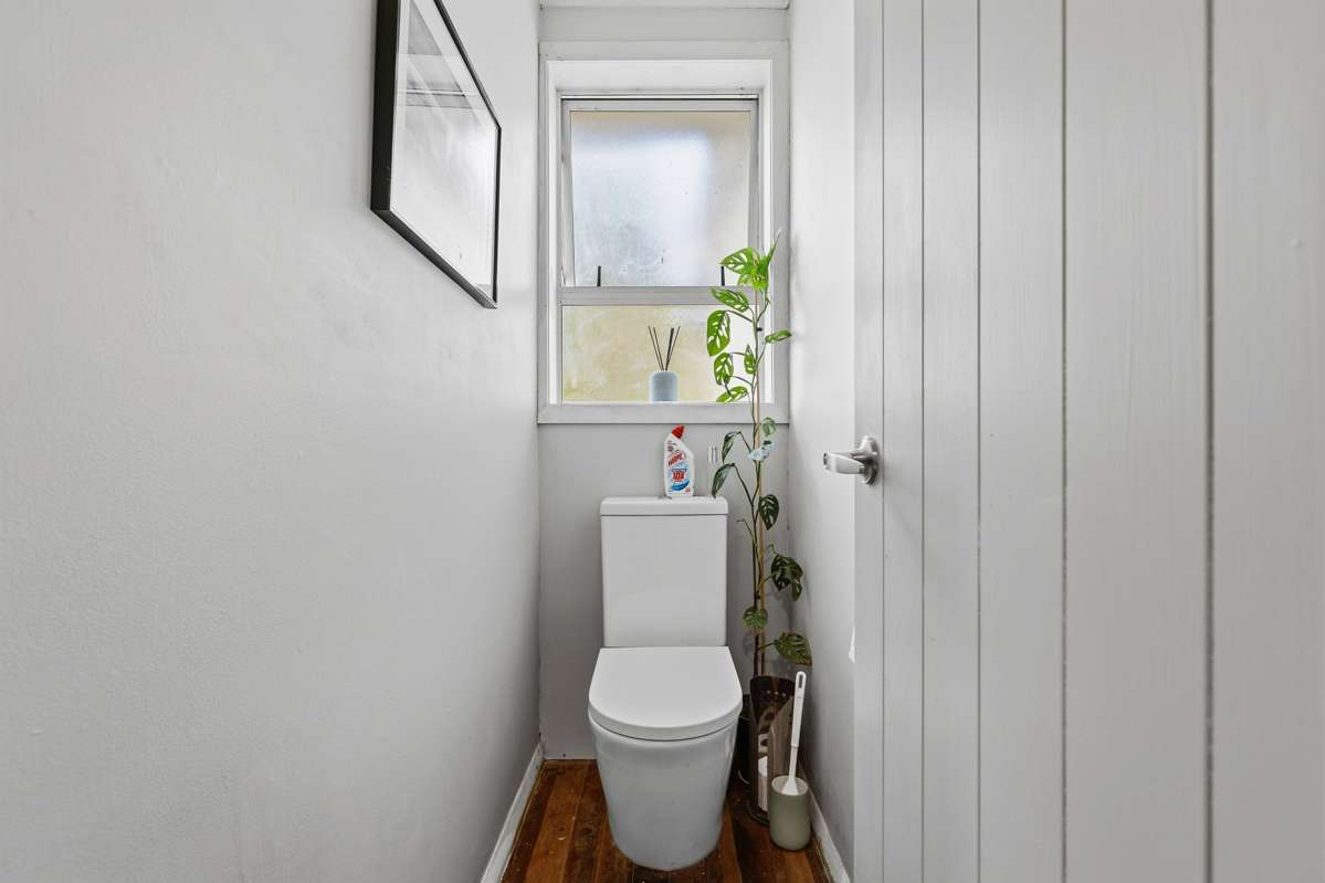 35 Charles Crescent_5