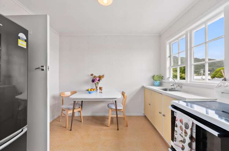 Flat 6/95 Whites Line East Waiwhetu_4