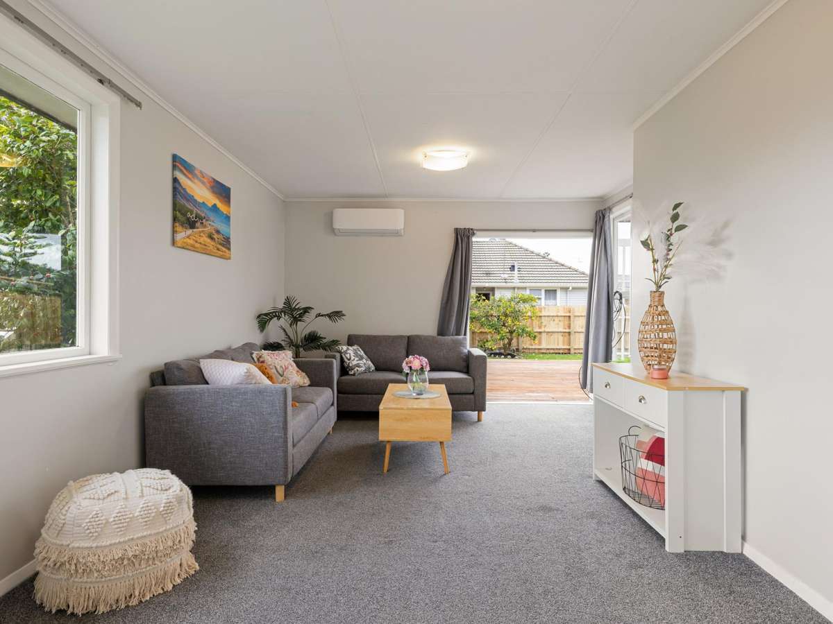 2 Yeats Crescent_3