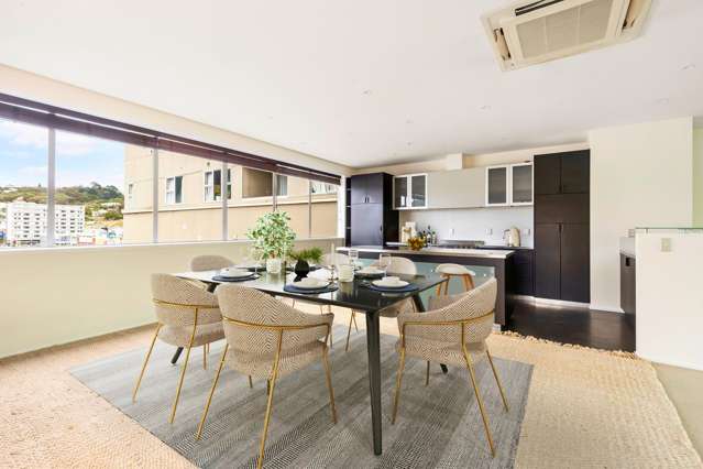 Sunny 202sqm Top Floor Apartment