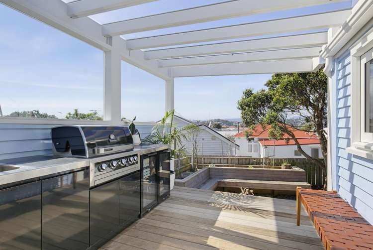 17 Freyberg Street Lyall Bay_15
