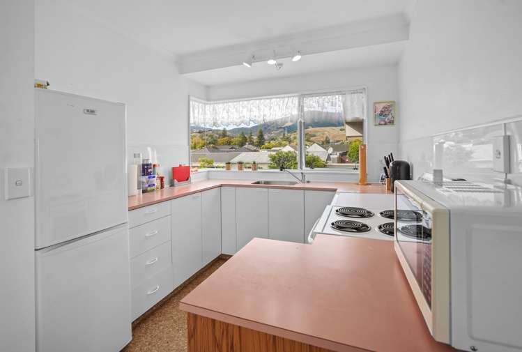 33 Kipling Crescent Stoke_18