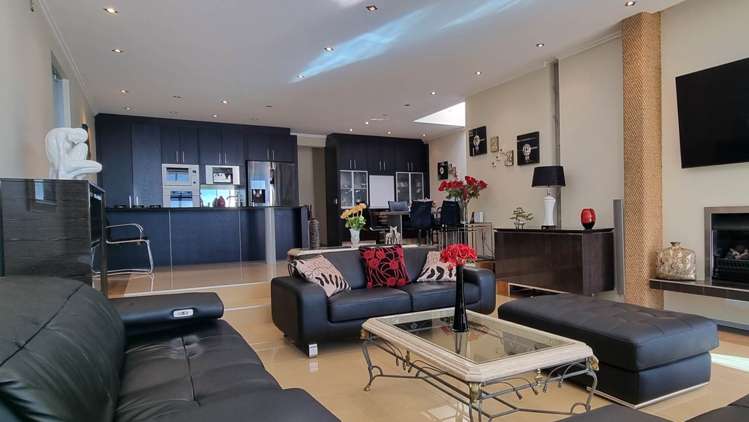 38 Vipond Road Stanmore Bay_5