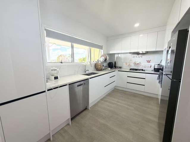 13 Luton Ave Sunnyhills_1