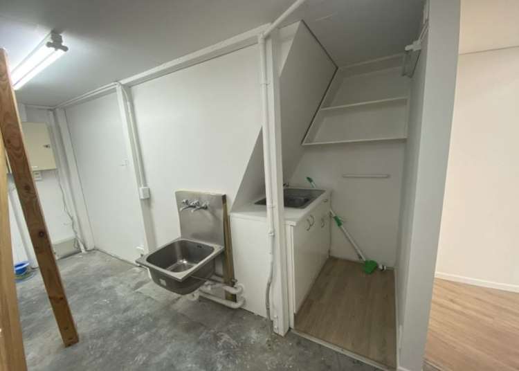 Unit 5/B120 Chancery Street Auckland Central_3